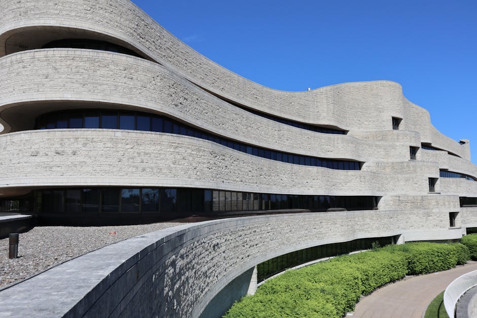 Wavy architectural design of the Canadian Museum of History in Gatineau, Quebec.